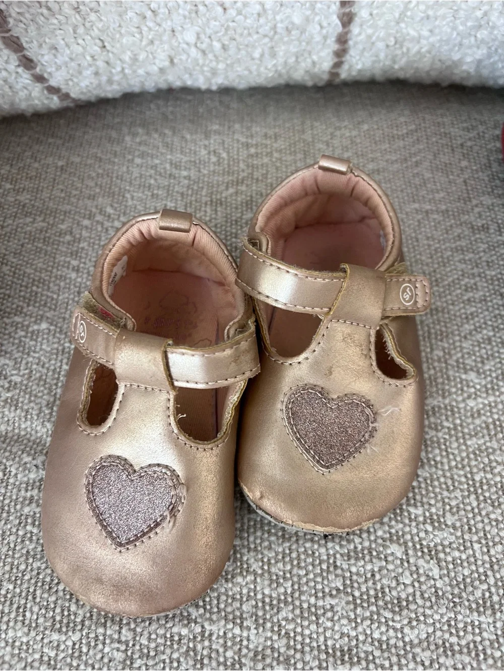 Stride Rite Metallic Heart Mary Jane walker shoe 12-18mos size 3/4c